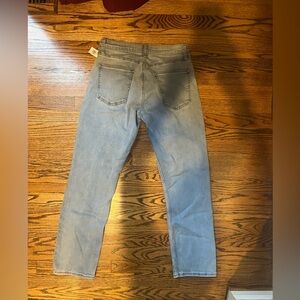 Women’s 30 x 30 faded blue denim jean, straight leg, 360 stretch